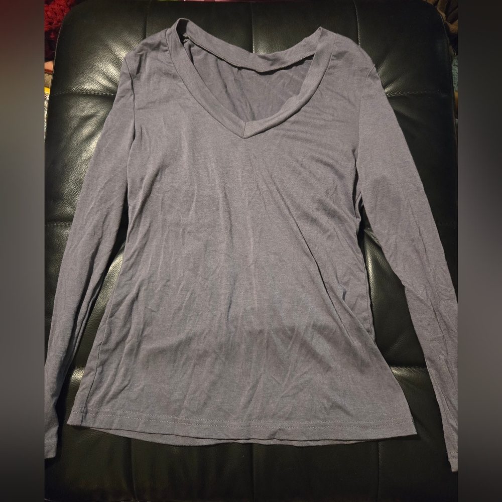 Women's V-Neck Long Sleeve Top - Gray